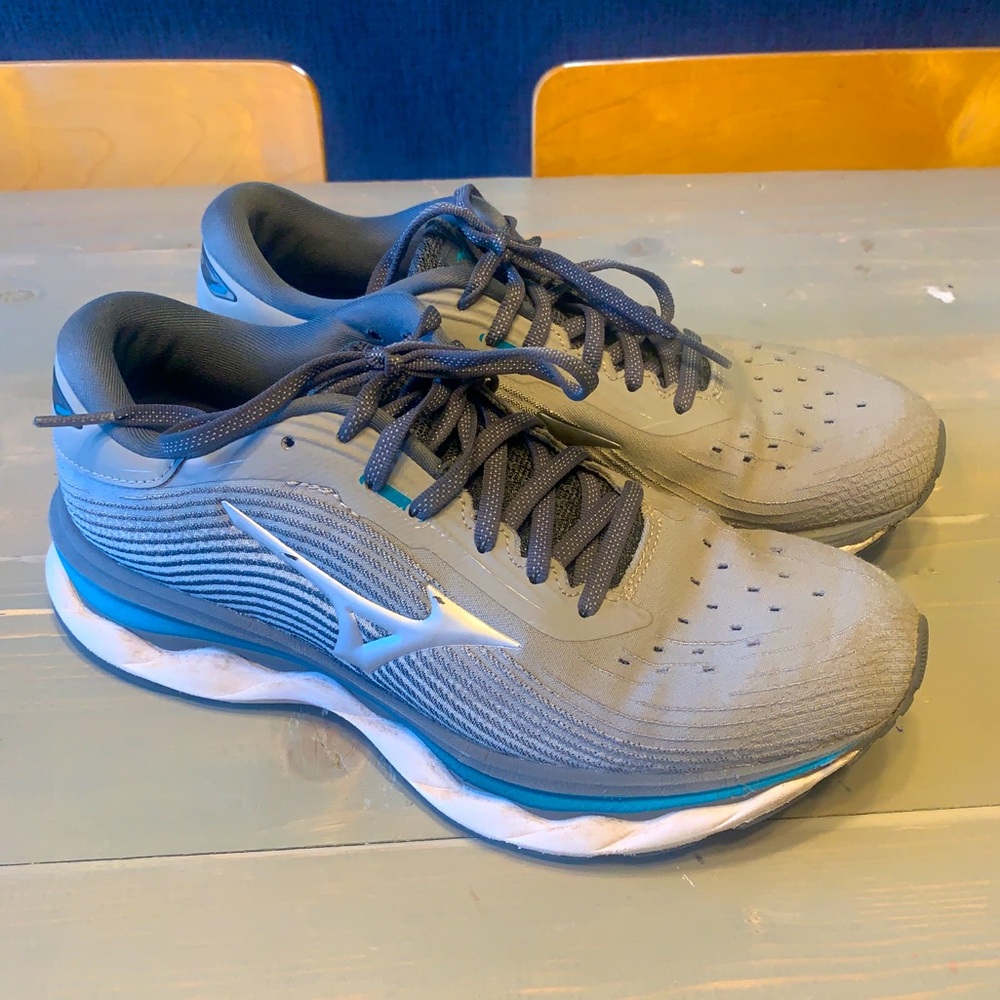 Mizuno Wave Sky 5 Running Shoes